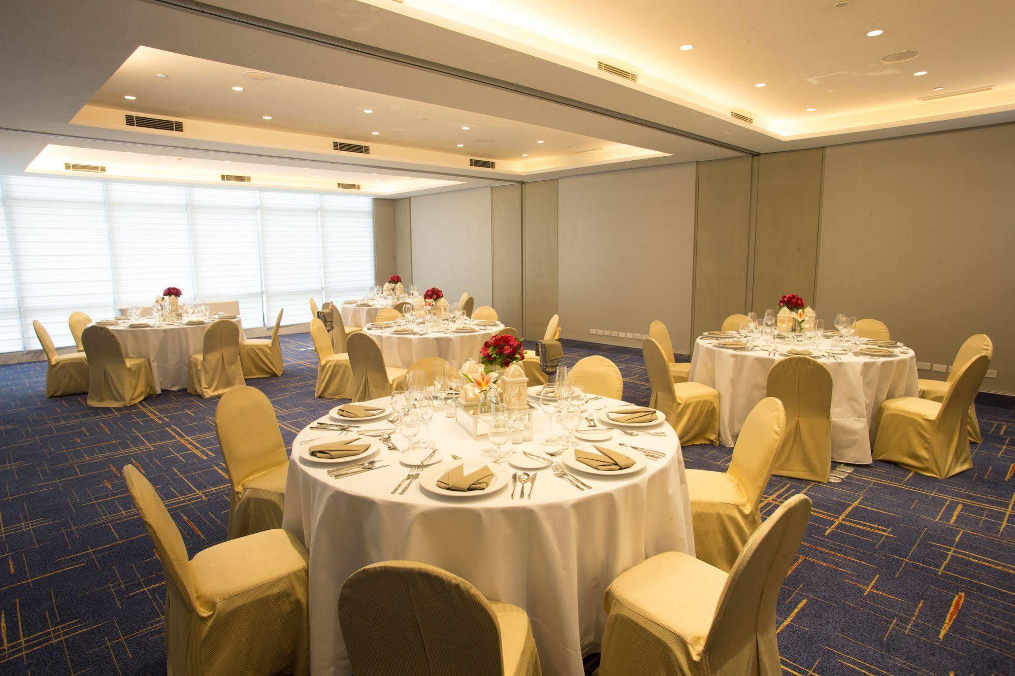 Wynwood Hotel Pasig City Екстер'єр фото