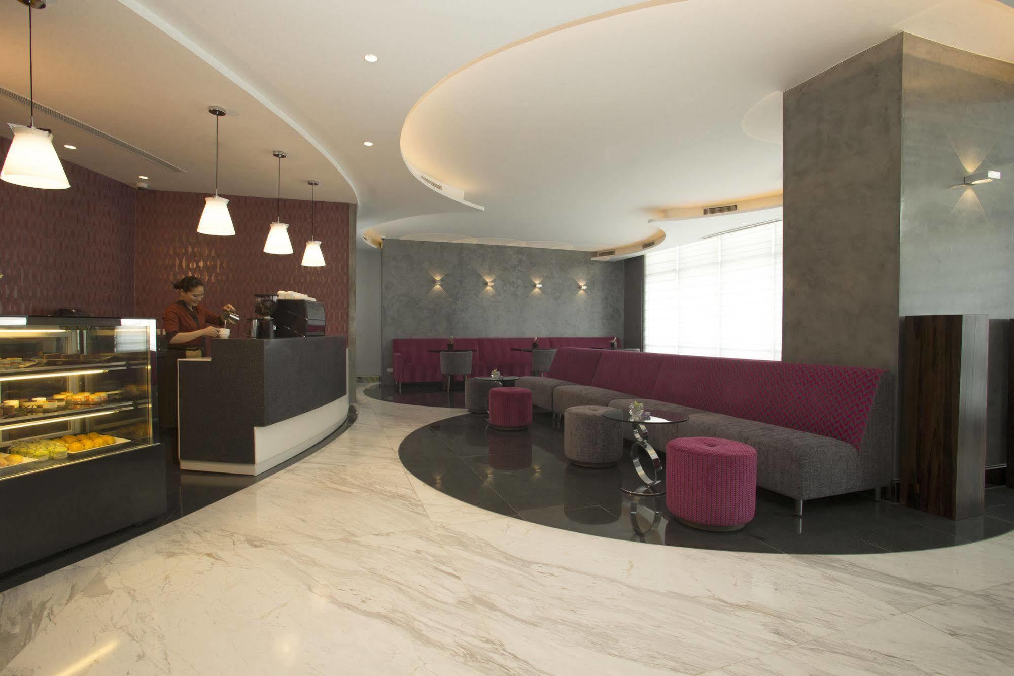 Wynwood Hotel Pasig City Екстер'єр фото